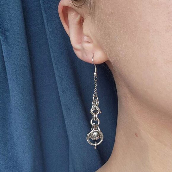 Hand Crafted Jewelry - Vintage elegant long dangly silver chainmail earrings